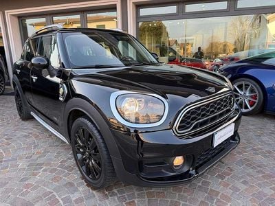 Begagnad Mini Cooper S Countryman Hype 136 HK (100 kW) 2018 Svart SUV