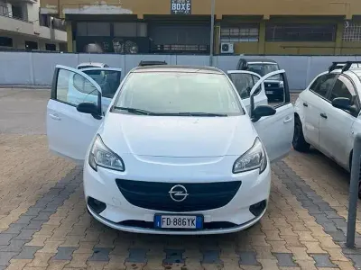 Usata Opel Corsa 90 CV (66 kW) 2016 Bianco Utilitaria