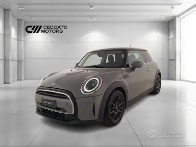 Usata Mini ONE 102 CV (75 kW) 2022 Grigio Utilitaria