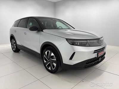 Usata Opel Grandland X 145 CV (106 kW) 2025 Grigio SUV