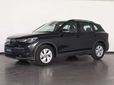 Usata VW Tiguan Life 150 CV (110 kW) 2024 Deep black SUV