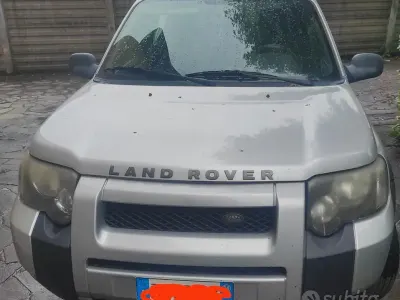Usata Land Rover Freelander 109 CV (80 kW) 2004 Grigio SUV