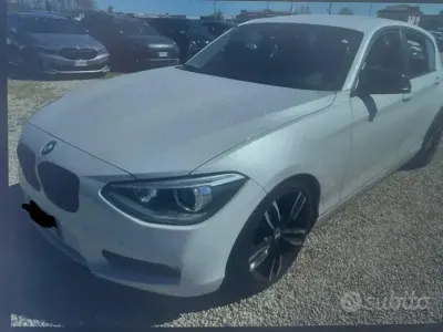 Usata BMW 120 184 CV (135 kW) 2014 Bianco Utilitaria