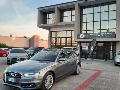 Usado Audi A4 Advanced 143 CV (105 kW) 2013 Gris Familiar