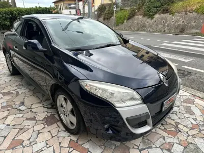 Usata Renault Mégane Coupé Dynamique 130 CV (95 kW) 2010 Bluazzurro Coupé