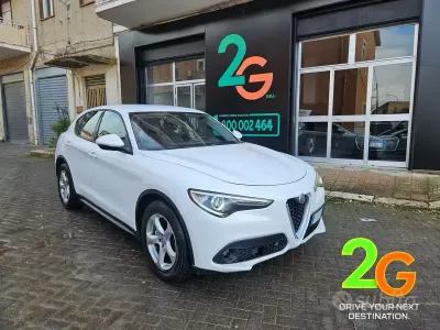 Usata Alfa Romeo Stelvio Business 150 CV (110 kW) 2018 Bianco SUV