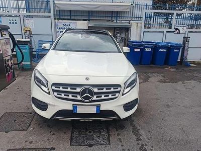 Usata Mercedes GLA200 Premium 136 CV (100 kW) 2017 Bianco SUV