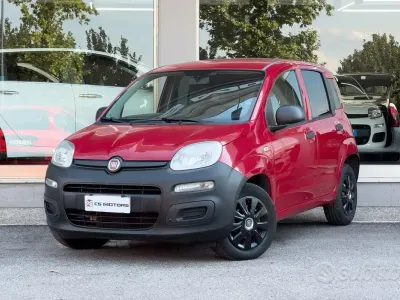 Usata Fiat Panda 75 CV (55 kW) 2015 Rosso Utilitaria