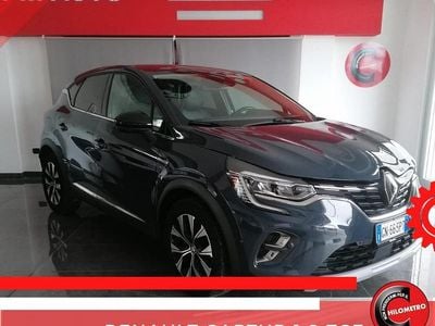 Usata Renault Captur Techno 101 CV (74 kW) 2023 Blu SUV