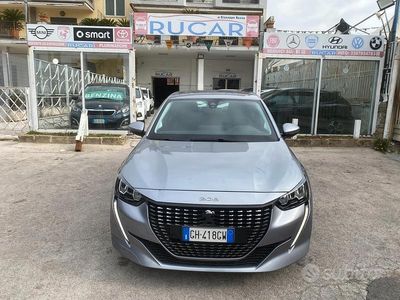 Usata Peugeot 208 Allure 101 CV (74 kW) 2021 Grigio Utilitaria