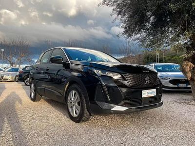 Usata Peugeot 3008 Allure 131 CV (96 kW) 2022 Nero SUV