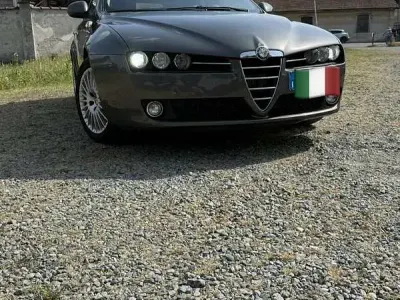 Usata Alfa Romeo 159 Distinctive 150 CV (110 kW) 2006 Grigio Station wagon