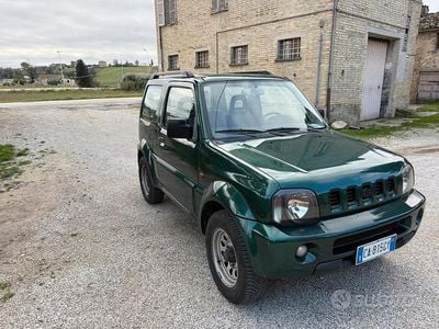 Usata Suzuki Jimny 82 CV (60 kW) 2002 Verde SUV