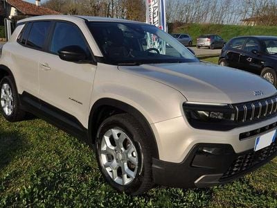 Usata Jeep Avenger Longitude 101 CV (74 kW) 2024 Beige SUV