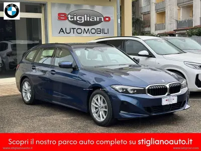 Usata BMW 320 190 CV (139 kW) 2022 Phytonic blu' metalizzato Station wagon