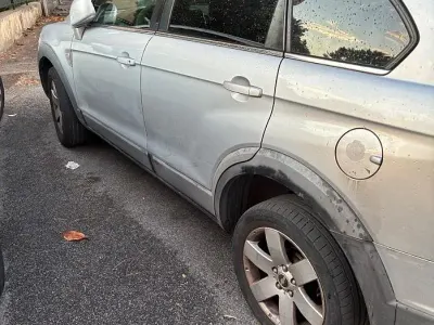Usata Chevrolet Captiva 127 CV (93 kW) 2010 Grigio SUV