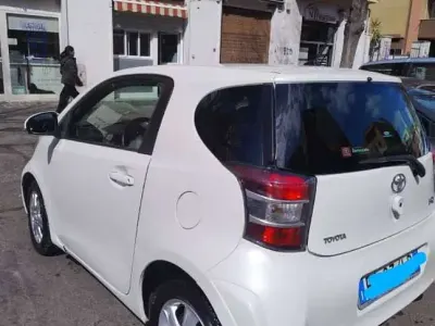 Usata Toyota iQ