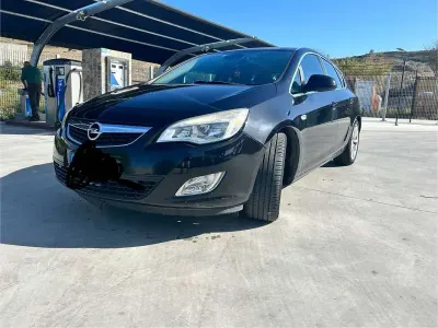 Usata Opel Astra Cosmo 125 CV (91 kW) 2010