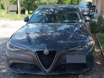Usata Alfa Romeo Giulia 180 CV (132 kW) 2017 Berlina