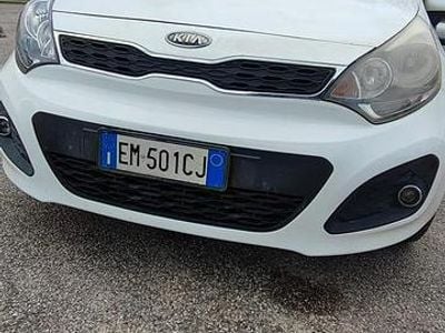 Usata Kia Rio EX 90 CV (66 kW) 2012 Bianco Berlina