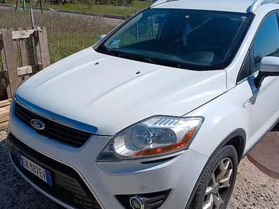 Usata Ford Kuga 140 CV (102 kW) 2011 Bianco SUV