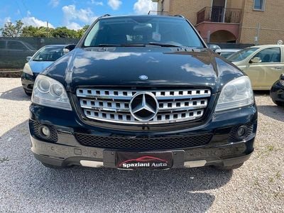 Usata Mercedes ML320 224 CV (164 kW) 2006 Nero SUV