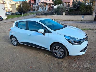 Usata Renault Clio IV Life 75 CV (55 kW) 2016 Bianco Berlina