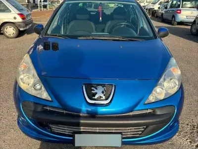 Usata Peugeot 206+ 68 CV (50 kW) 2010 Bluazzurro Utilitaria