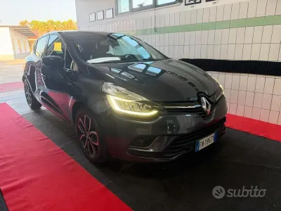 Usata Renault Clio IV 75 CV (55 kW) 2018 Grigio Berlina