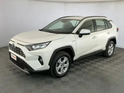 Usata Toyota RAV4 Hybrid Active 218 CV (160 kW) 2021 Bianco SUV