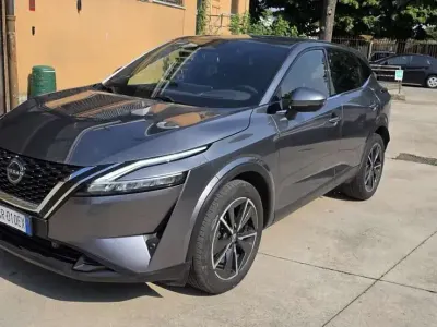 Usata Nissan Qashqai Tekna 158 CV (116 kW) 2023 Grigio SUV
