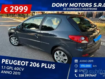 Usata Peugeot 206 60 CV (44 kW) 2011 Grigio Berlina