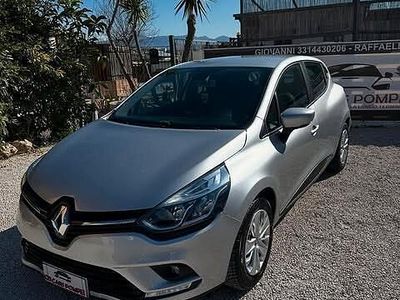 Usata Renault Clio IV Life 75 CV (55 kW) 2017 Grigio Berlina
