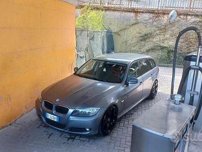 Usata BMW 320 Efficient Dynamics 177 CV (130 kW) 2010 Grigio Station wagon