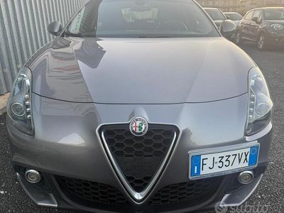 Usata Alfa Romeo Giulietta Super 120 CV (88 kW) 2017 Grigio Berlina