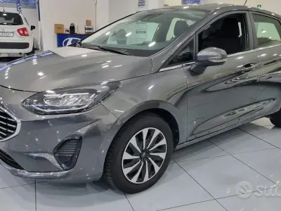 Begagnad Ford Fiesta Titanium 75 HK (55 kW) 2023 Grå Halvkombi