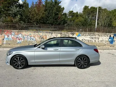 Usata Mercedes C200 194 CV (142 kW) 2019 Grigio Berlina