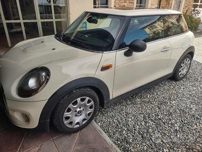 Usata Mini ONE 102 CV (75 kW) 2016 Utilitaria