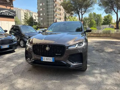 Usata Jaguar F-Pace R-Dynamic 204 CV (150 kW) 2021 Grigio SUV