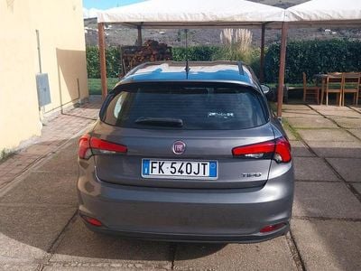 Usata Fiat Tipo Lounge 120 CV (88 kW) 2017 Grigio Berlina
