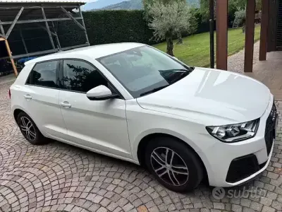 Usata Audi A1 Sportback 116 CV (85 kW) 2019 Bianco Utilitaria