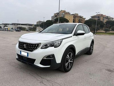 Usata Peugeot 3008 Business-Line 131 CV (96 kW) 2019 Bianco SUV