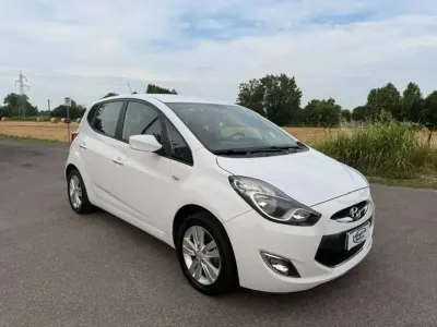 Usata Hyundai ix20 Comfort 90 CV (66 kW) 2013 Bianco Utilitaria