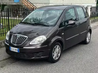 Usata Lancia Musa 77 CV (56 kW) 2009 Nero Monovolume