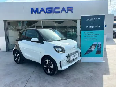 Usata Smart ForTwo Coupé Passion 41 kW (56 CV) 2022 Bianco Utilitaria
