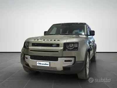 Usata Land Rover Defender First Edition 241 CV (177 kW) 2021 Verde SUV