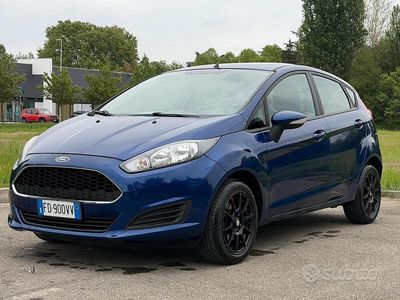Usata Ford Fiesta Trend 95 CV (69 kW) 2016 Blu Berlina