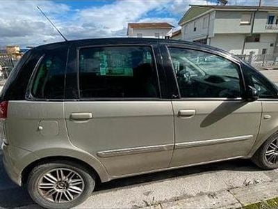 Usata Lancia Musa 120 CV (88 kW) 2011 Nero Monovolume