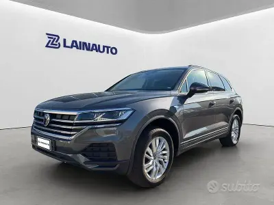 Usata VW Touareg Comfortline 231 CV (169 kW) 2021 Grigio SUV