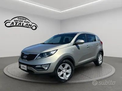 Usata Kia Sportage 116 CV (85 kW) 2011 Oro SUV